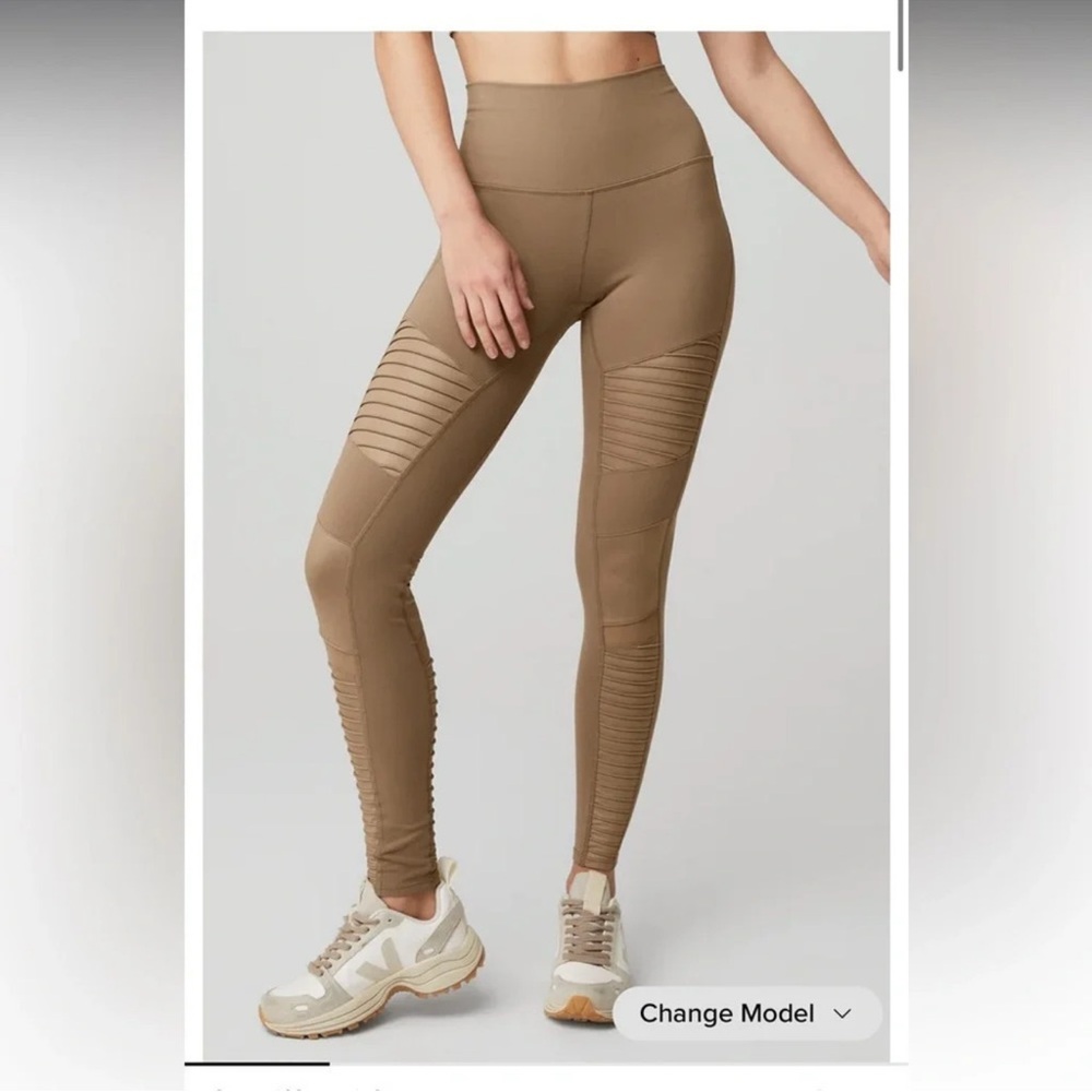 ALO Yoga High-Waisted Brown Leggings